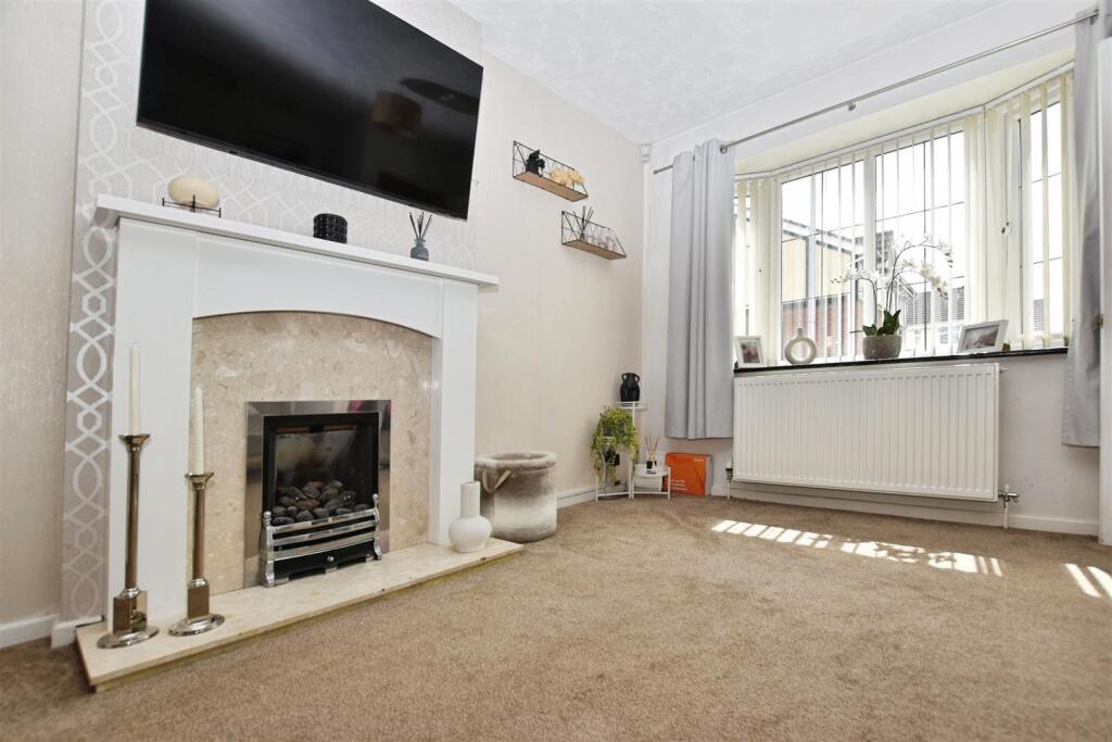 Lounge Feature