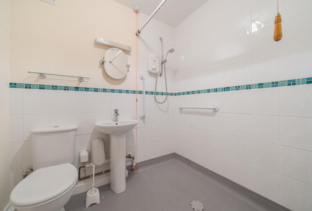 1334317-5-6890799...