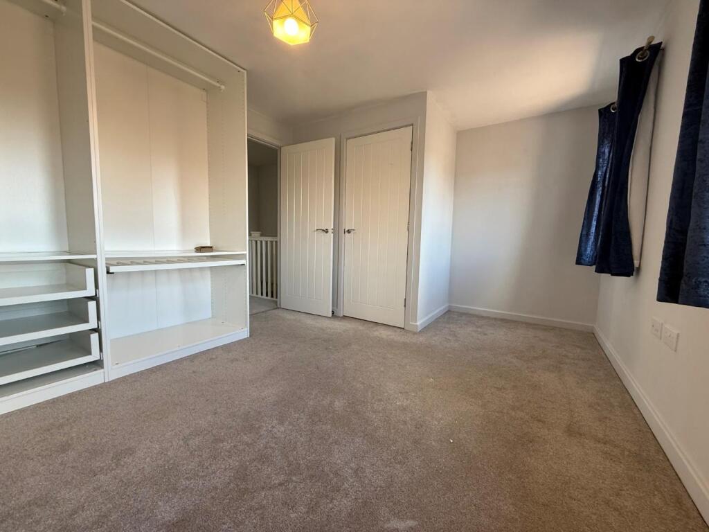 Master bedroom 2.jpg