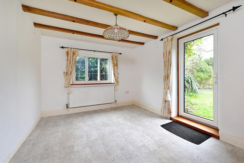 65 Frogmore Rd (3...