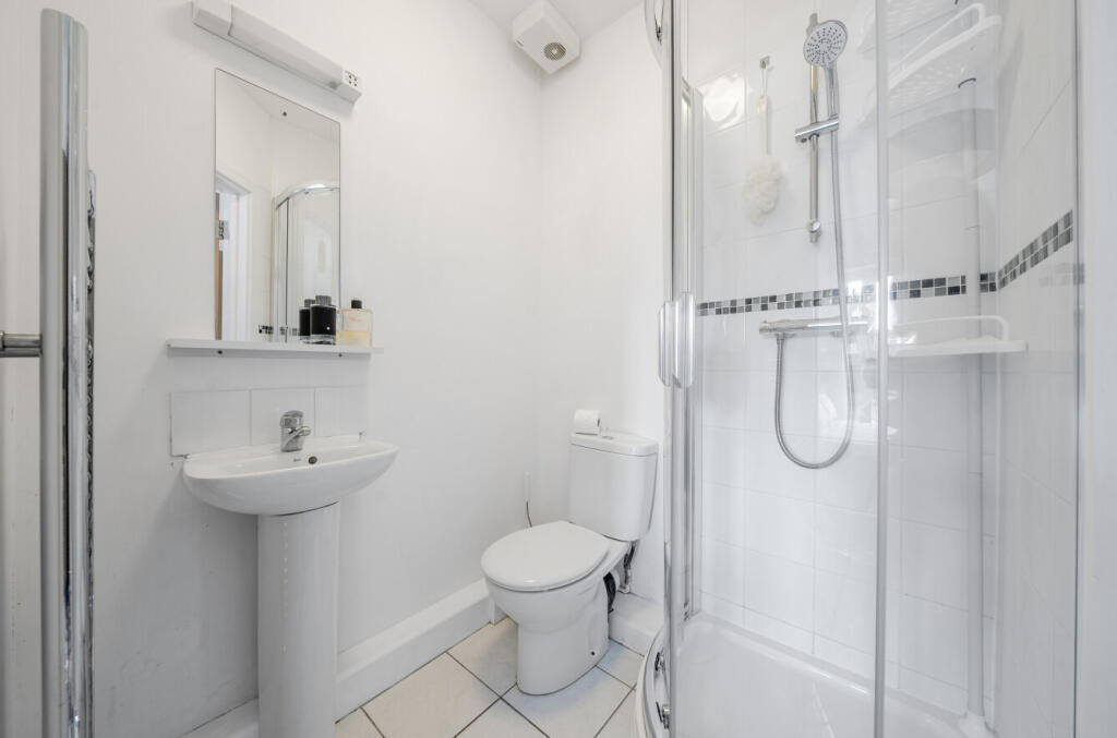 1326810-3-687a026...