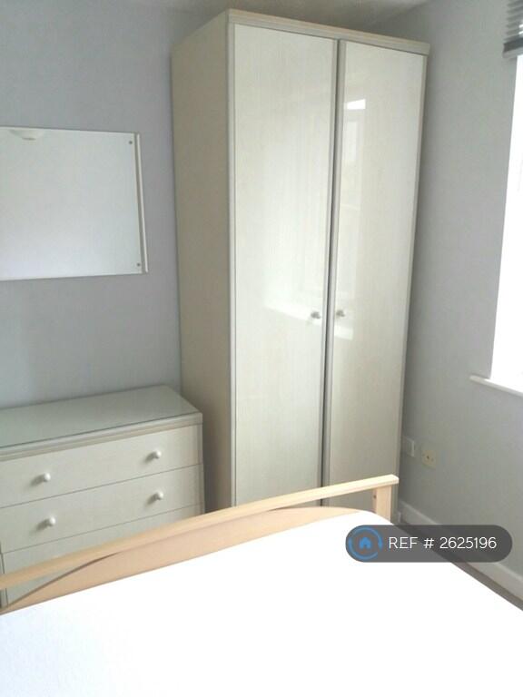 Bedroom With Good Storage