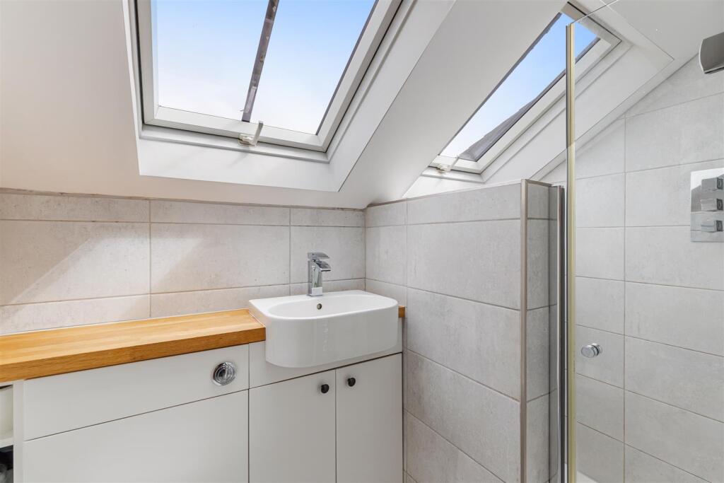A41 - 2 Lutton Cottages South Brent - 250701.jpg