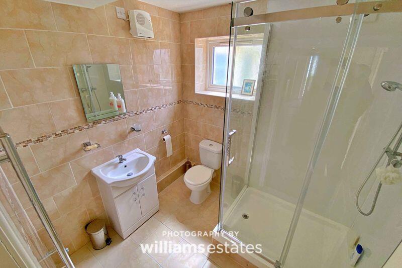 annex shower 
