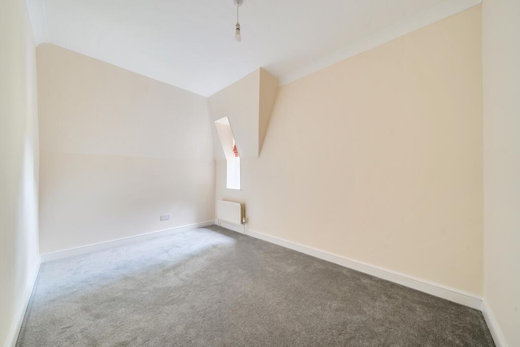 1330467-19-6880a9...