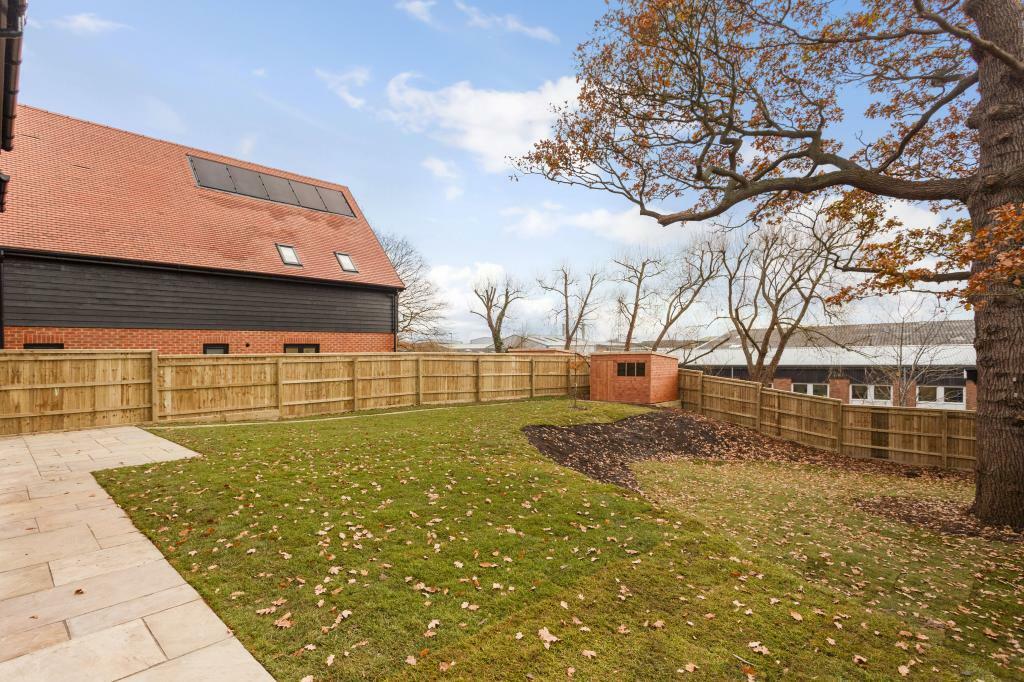 2 Farm Court 327826 (24).jpg