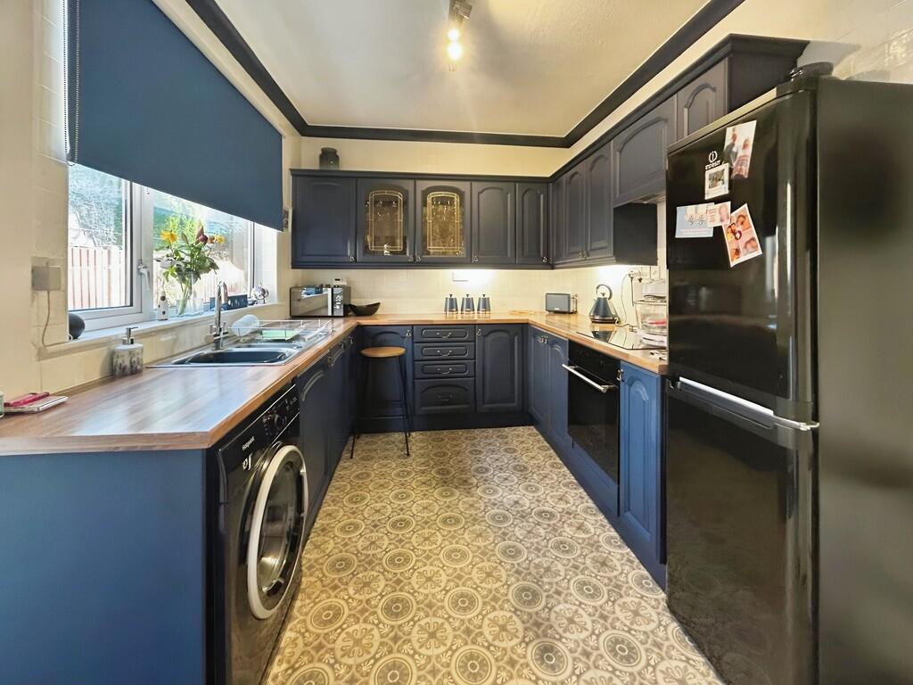 46c119f0-WhatsApp...