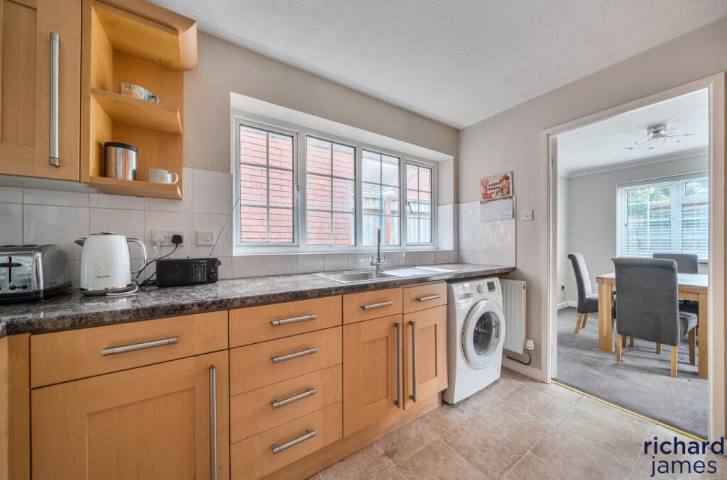 307041c6758741c68d364f59a3b38f02