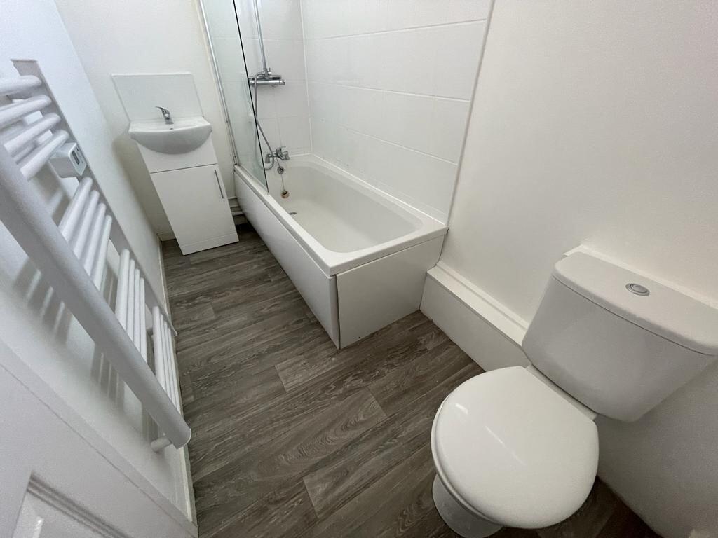 Bathroom1