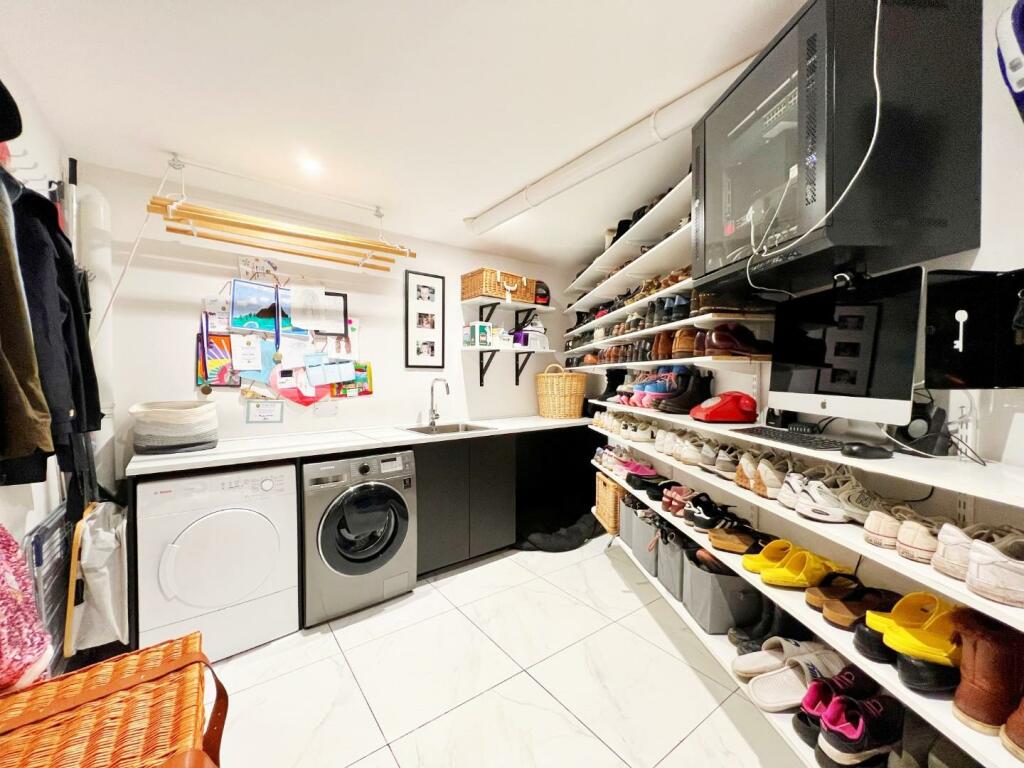 Utility Room.jpg