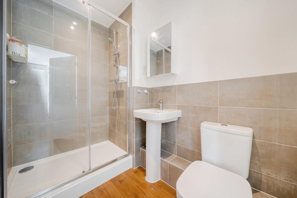 1315795-6-685e62d...