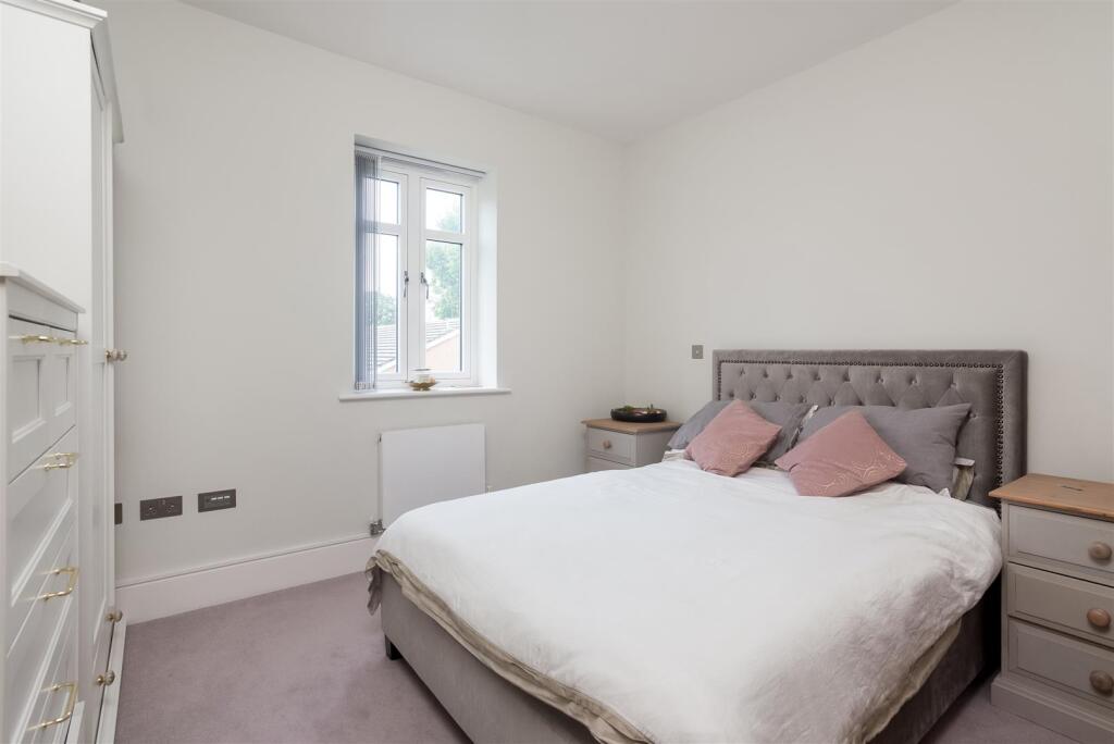 42 Cloister Way-14.jpg