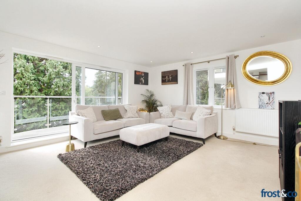 Lounge to Balcony