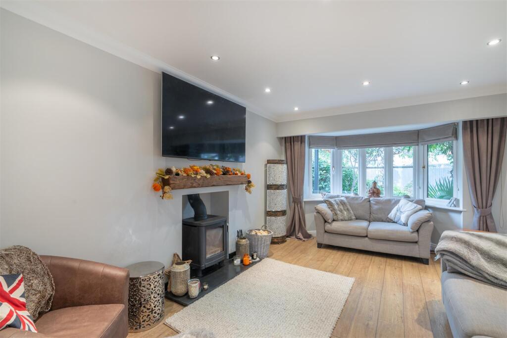 5 Abbots Mere Close-17.jpg