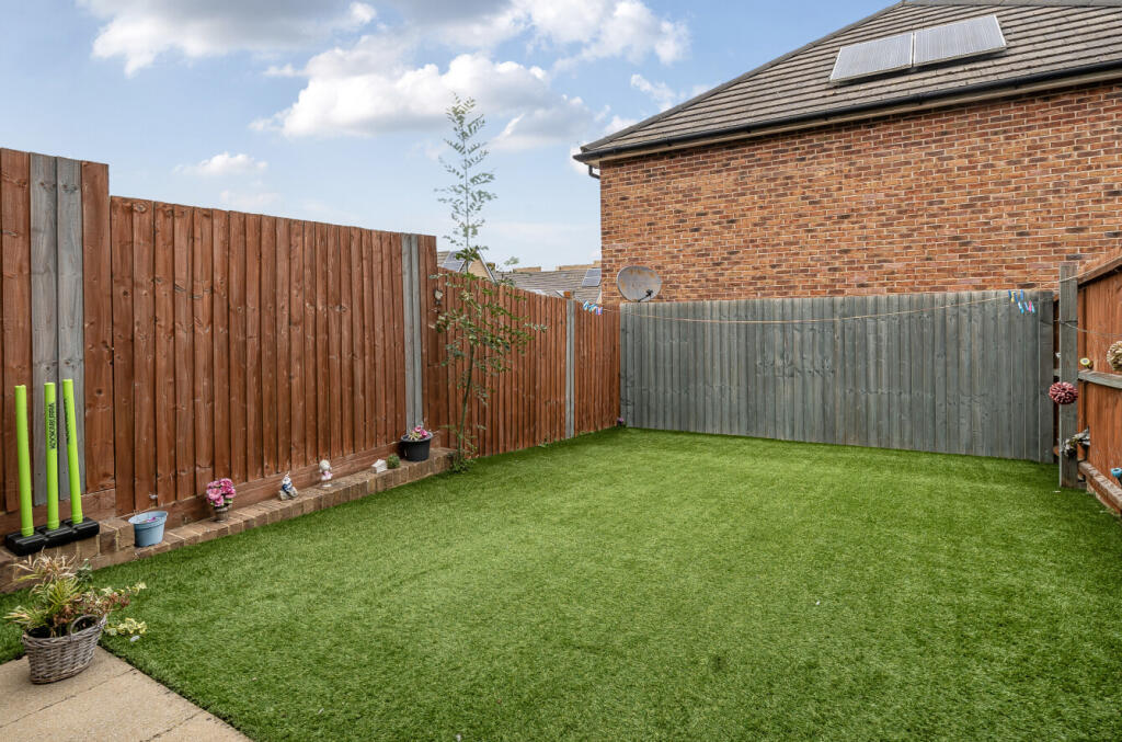 1339924-6-68a7492...