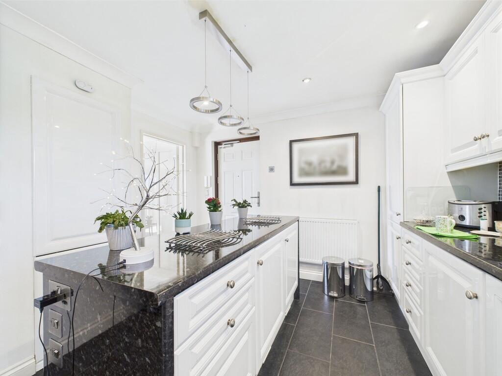 CAM02089G0-PR0475...