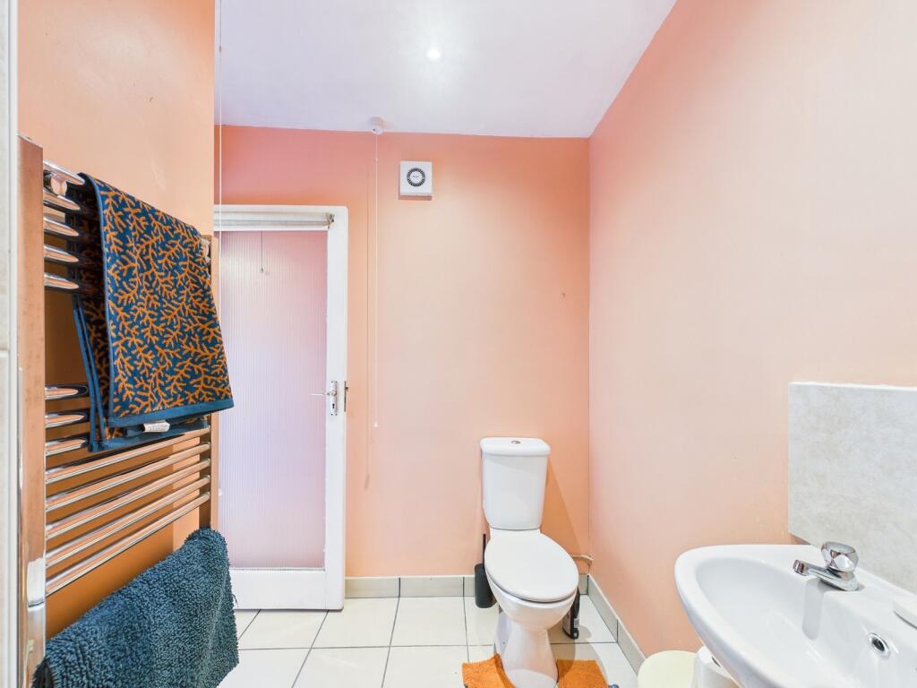 Ground floor shower room/wc