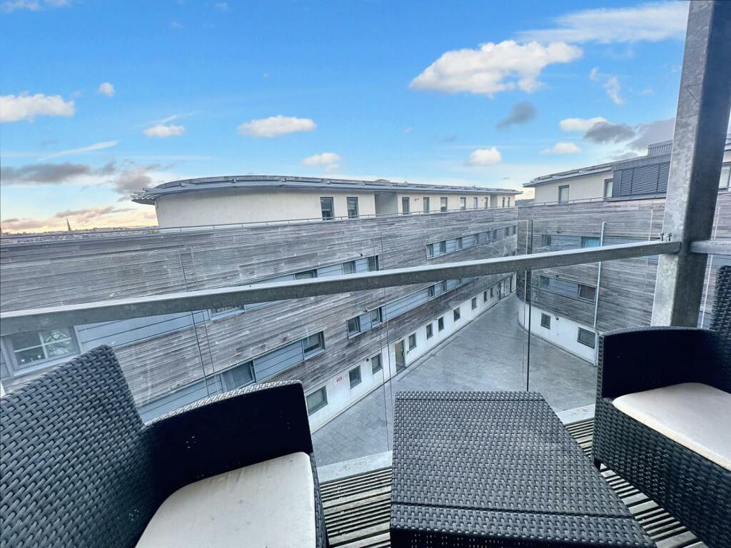 balcony (1).jpeg