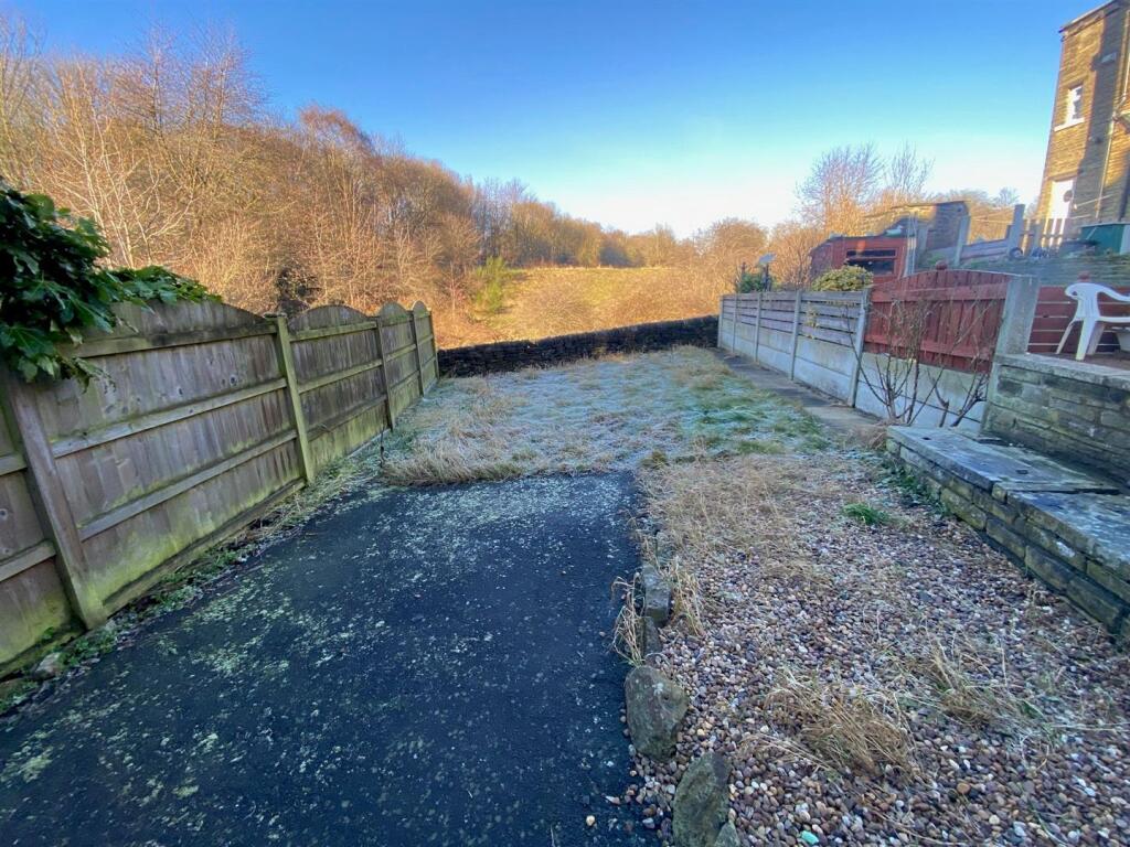 BACK GARDEN.jpg