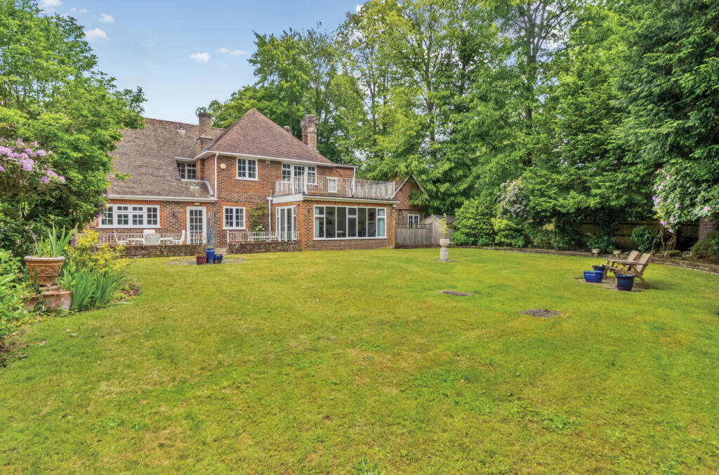 1300089-5-68398c9...