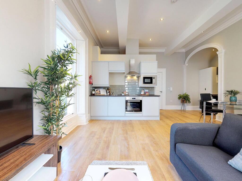 Apt 6, 19 Springfield Mount #158567