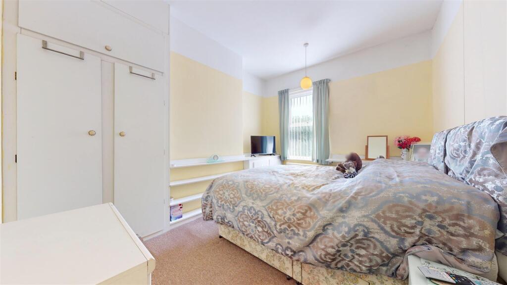 Marshalls Cross Road Bedroom