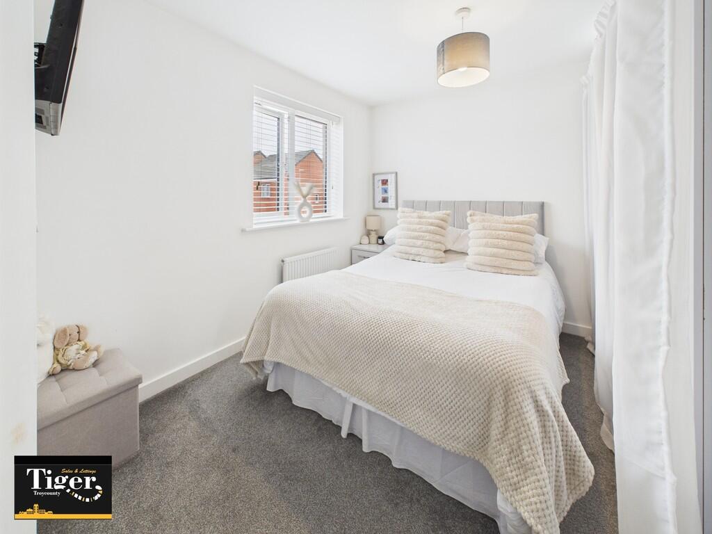 CAM02176G0-PR0601...