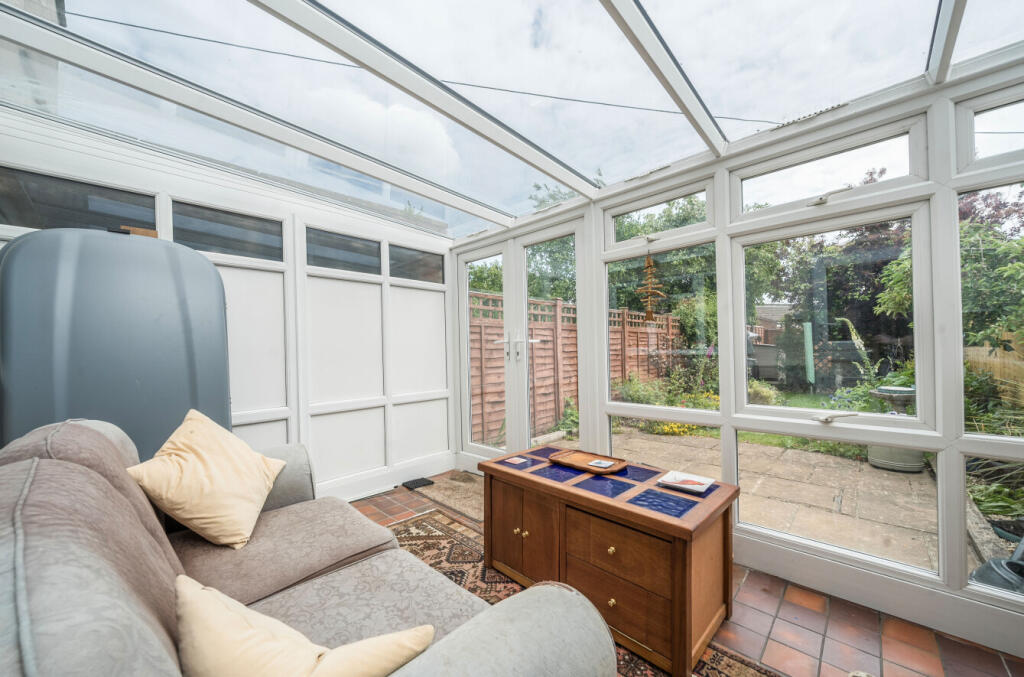 1301985-15-683872...