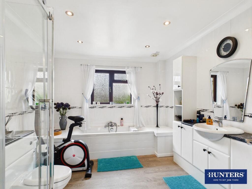 Ensuite Bathroom