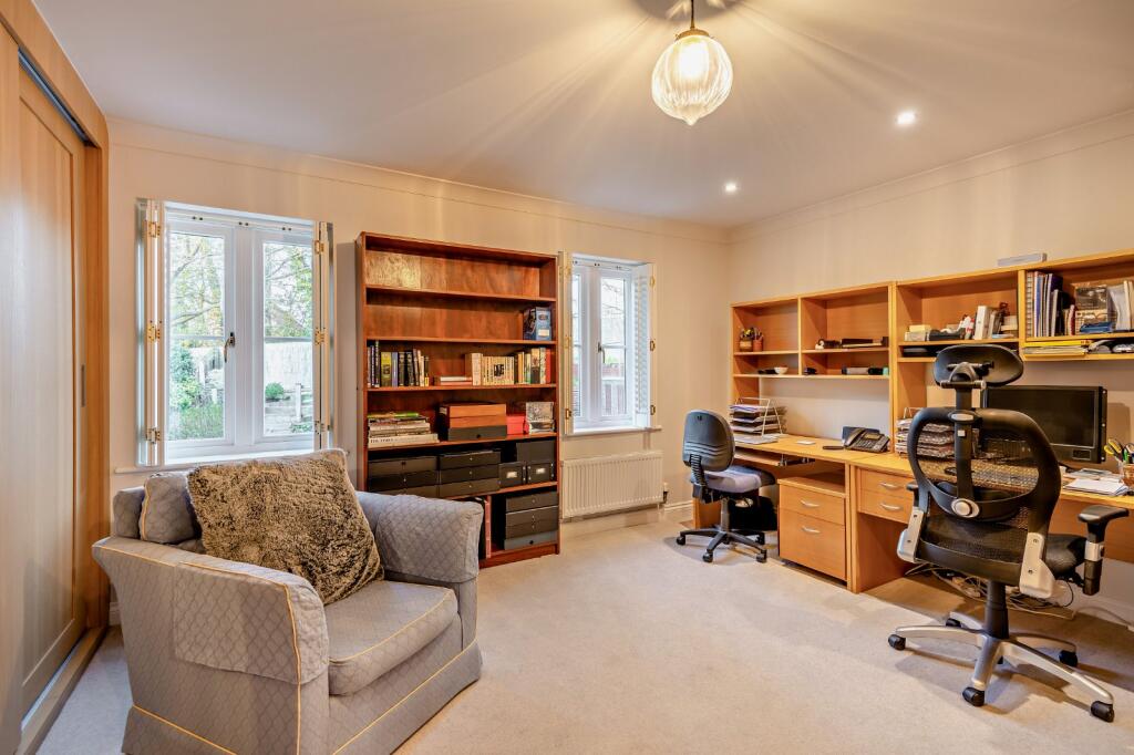 Bedroom/Study