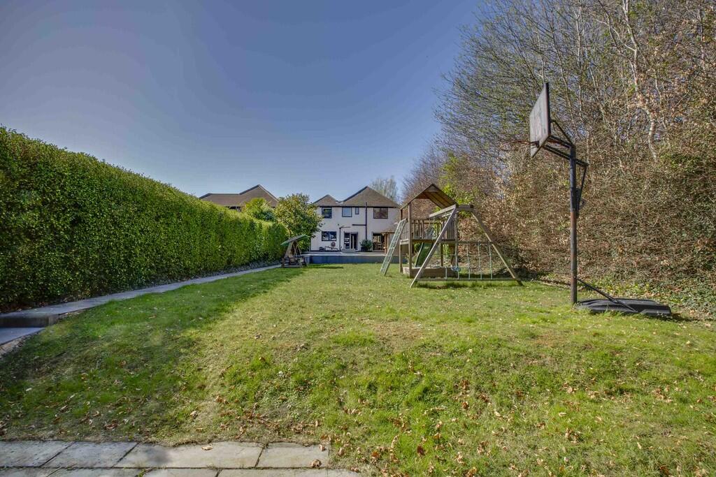 16 Chenies Avenue...