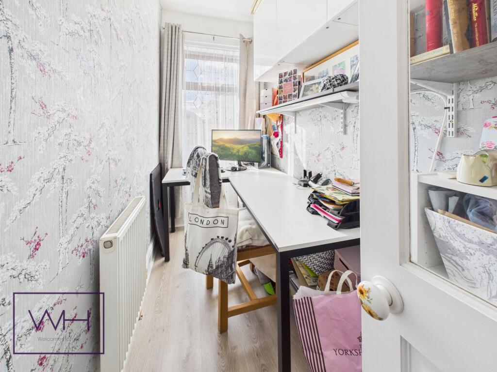 CAM03785G0-PR0306-ST