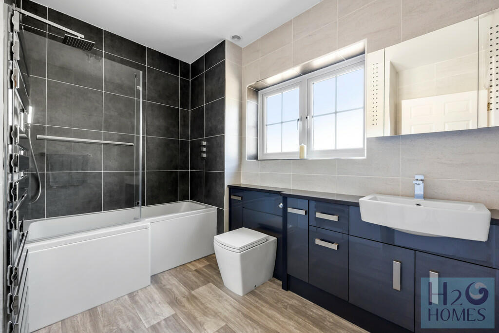 Trafalgar Gate_27...