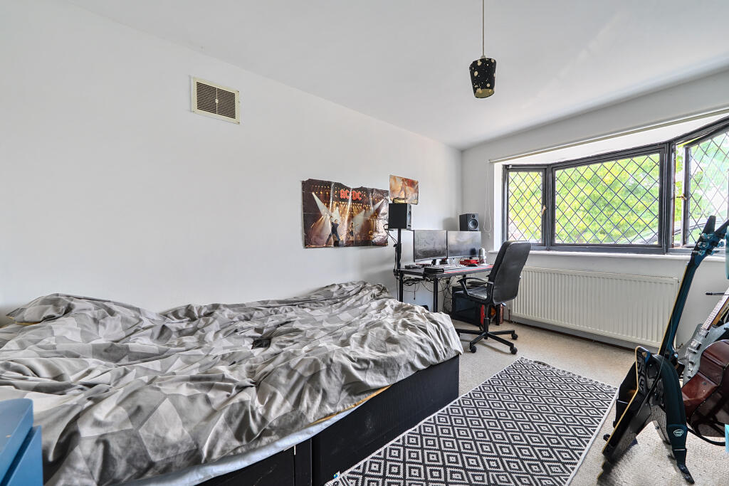 1340159-4-68a470ec03c9f