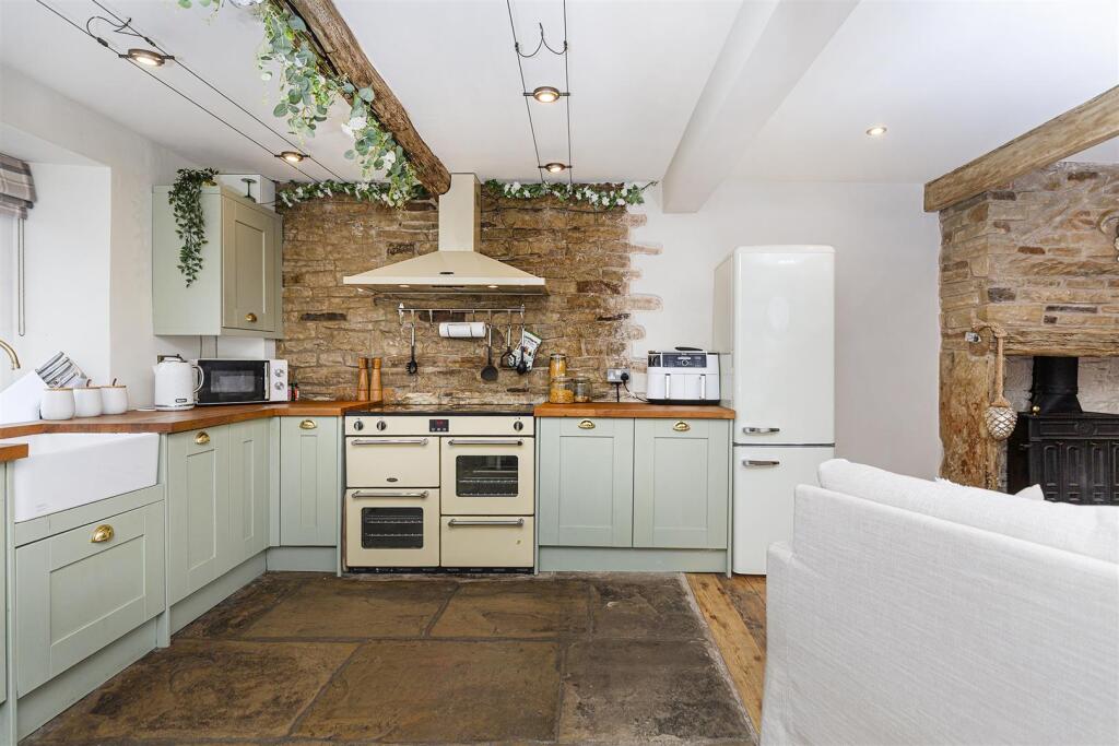 Living/Dining Kitchen