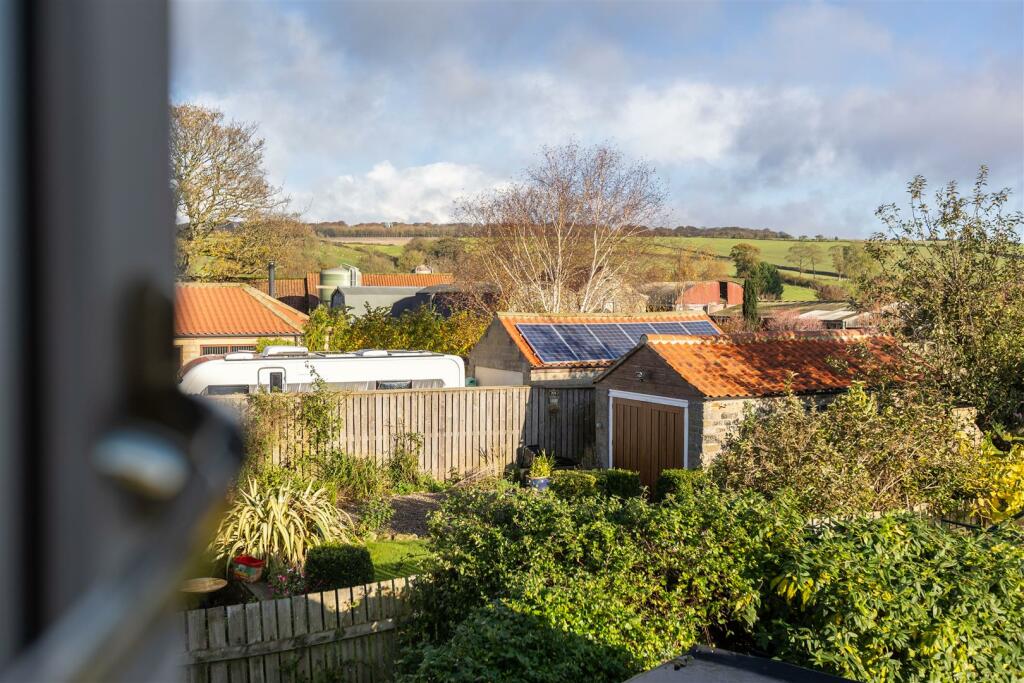 Pandora Bedroom 2-4.jpg