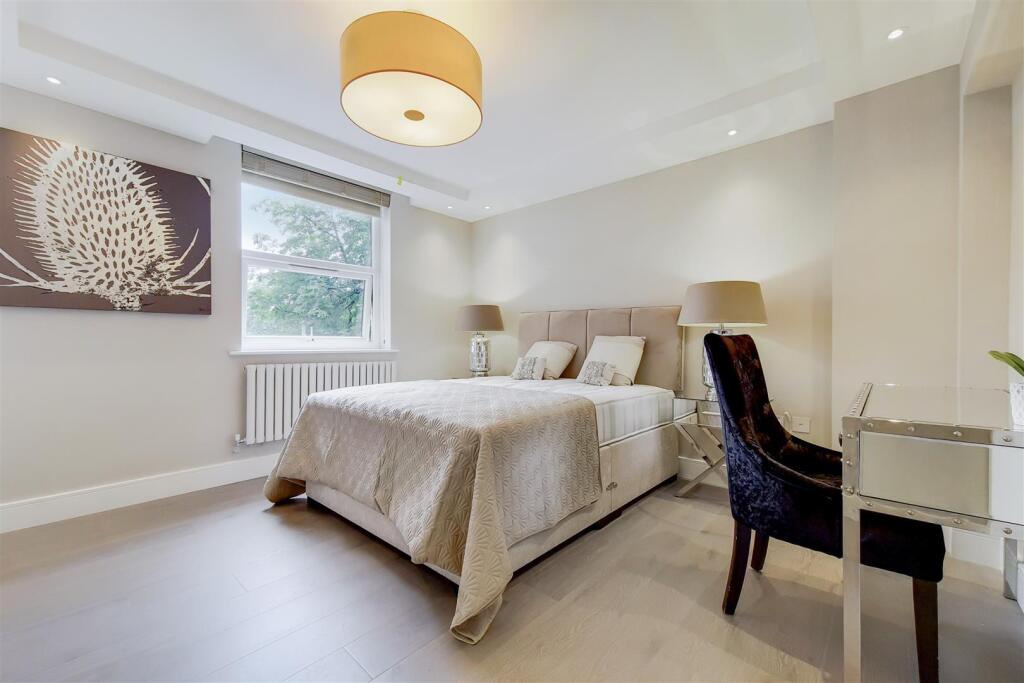 6_Main Bedroom-1.jpg