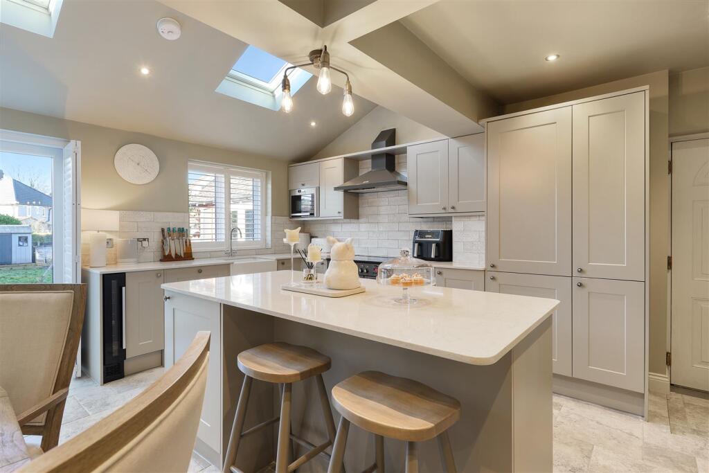 Kitchen7.jpg
