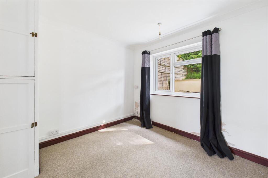 24 Dutton Road, Whitchurch, Bristol BS14 8BW | Lea