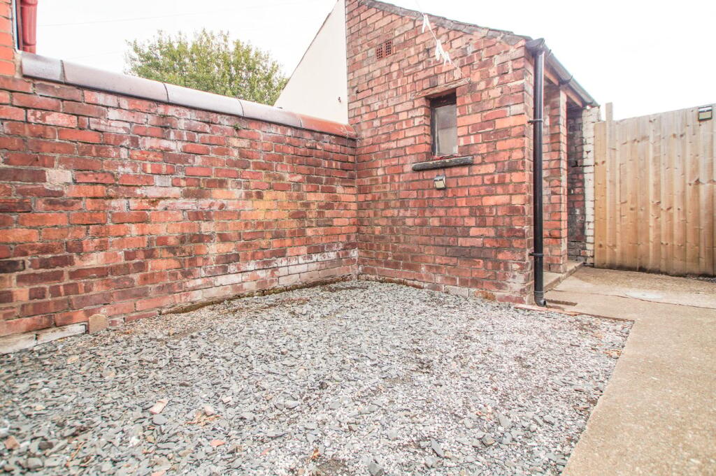 Rear Garden &amp; Outbuilding