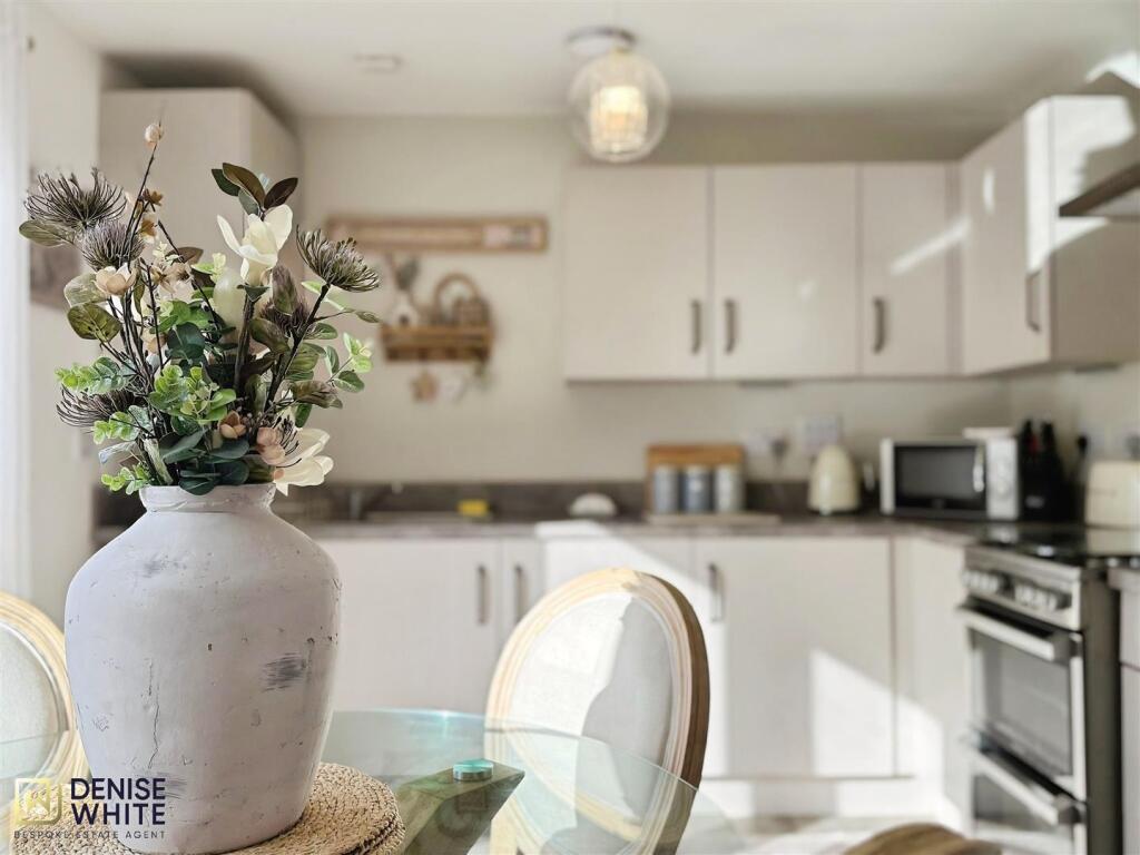 Kitchen Living Area