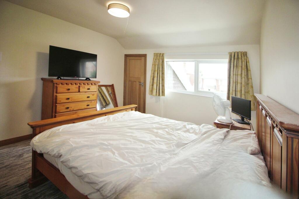 Main bedroom