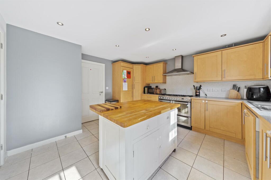 Kitchen/Breakfast Room