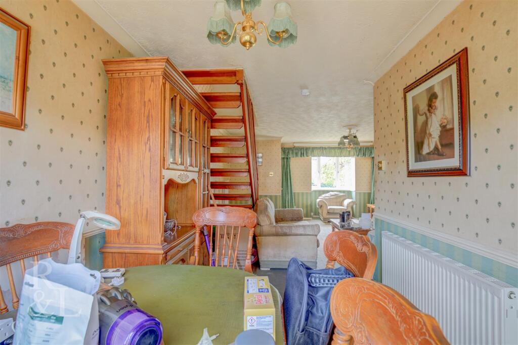 14 Carshalton Grove (8).jpg