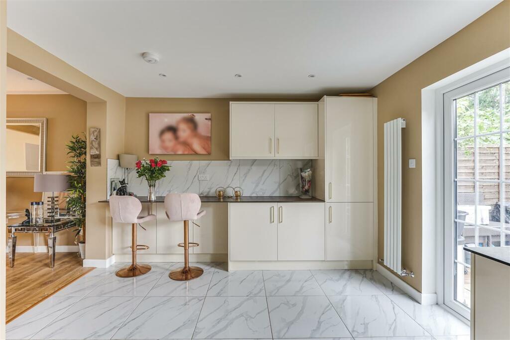 63 Leighton Road-11.jpg