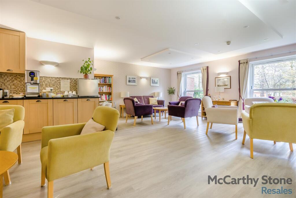 8671546-interior16.jpg