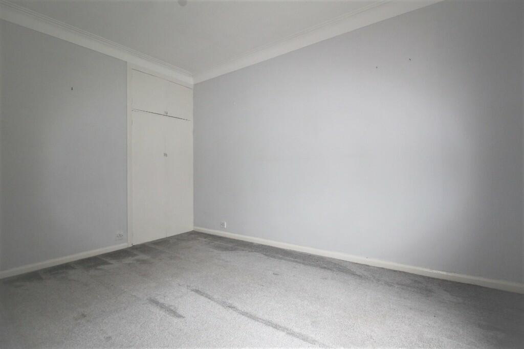 Bedroom (c) 