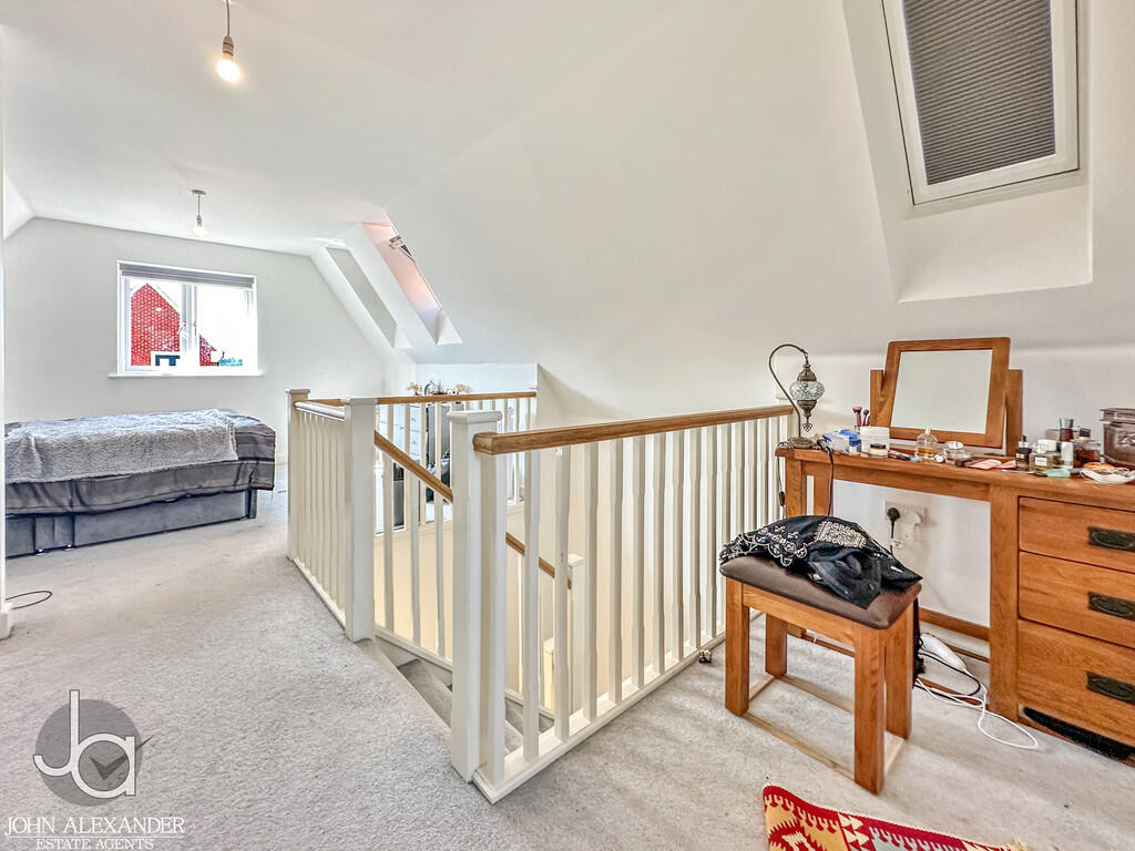 20250430_10100808...