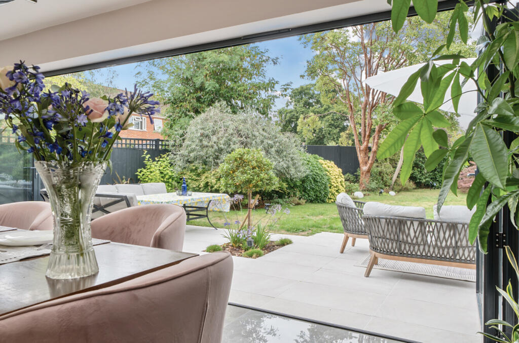 1325481-22-688385...