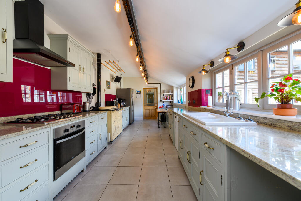 Kitchen/Breakfast Room